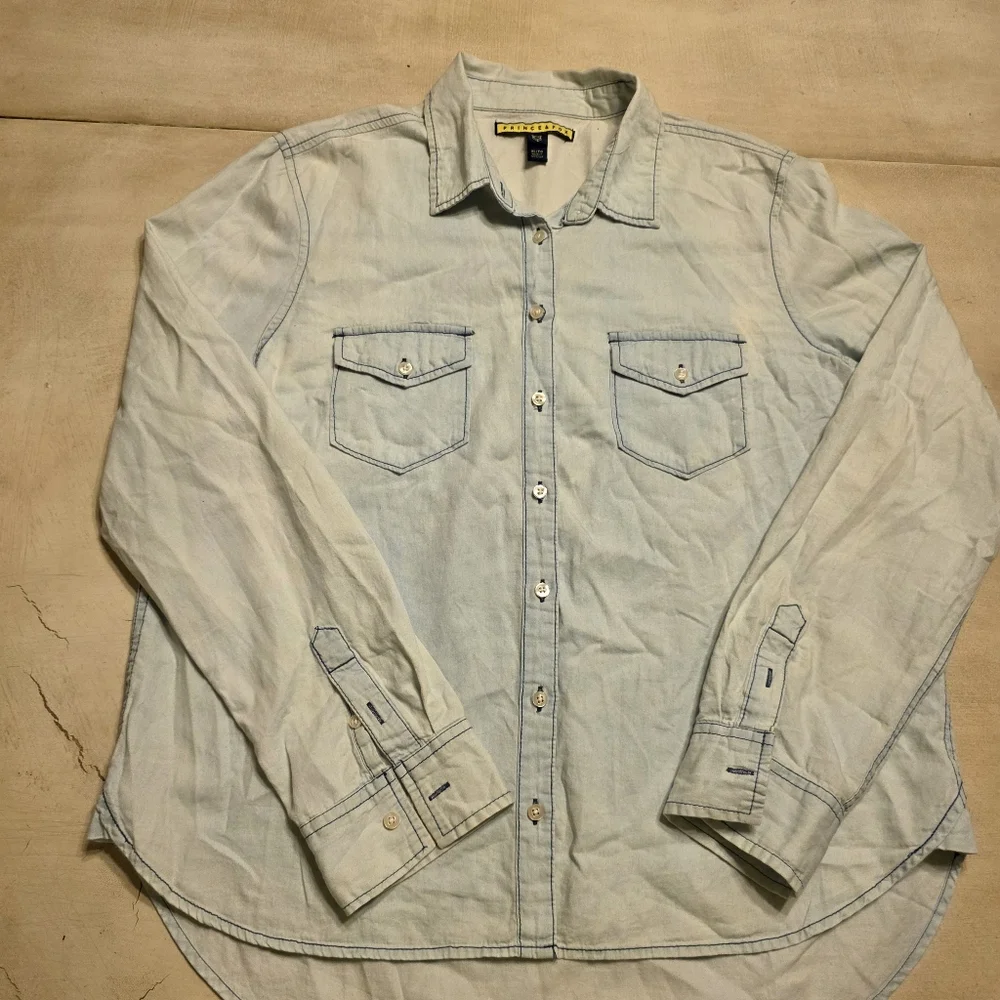 ​🌟 Prince & Fox XL Light Wash Denim Button Down Shirt Chambray Shacket Western - Picture 2 of 6